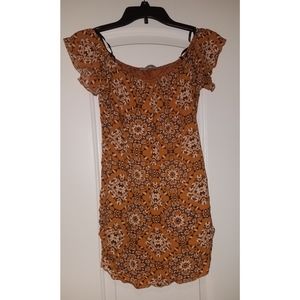 Medium Papaya Off-Shoulder Floral Shirt (Mustard)